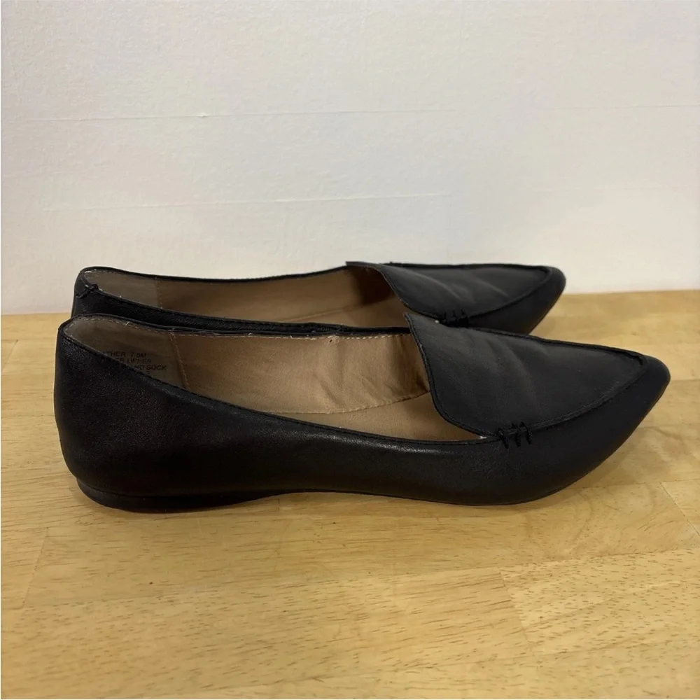 Steve Madden Women's Size 7.5 Leather Black Loafer Flats - Picture 2 of 9